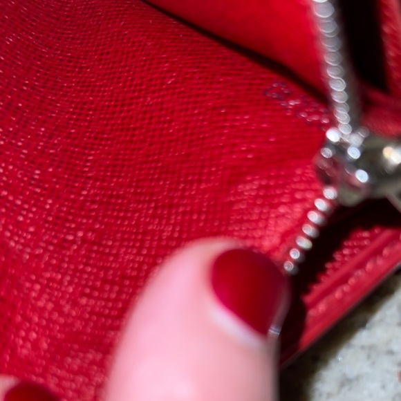 Louis Vuitton red epi Porte Tresor Internatiinal Wallet - Picture 10 of 11